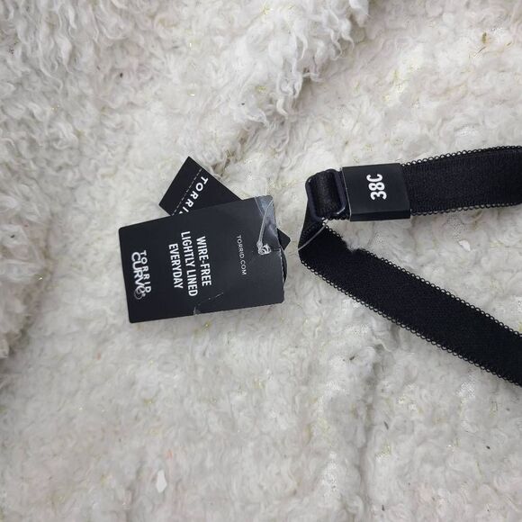 Torrid Curve Black with Pastel Leopard Print Wire Free Lightly Lined Everyday Br - Picture 3 of 4